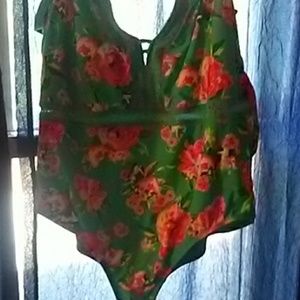 Swimming suit floral